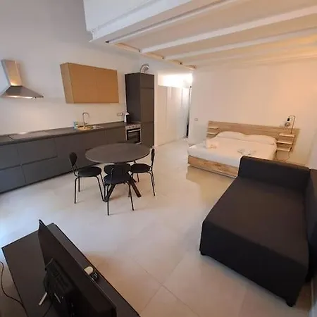 Fuoriporta Affitti Brevi - Le Petit Arc Parma